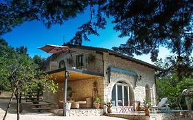 Villa Neli, Palazzolo Acreide, Siracusa, Hot Tub, Wi-Fi & Parking