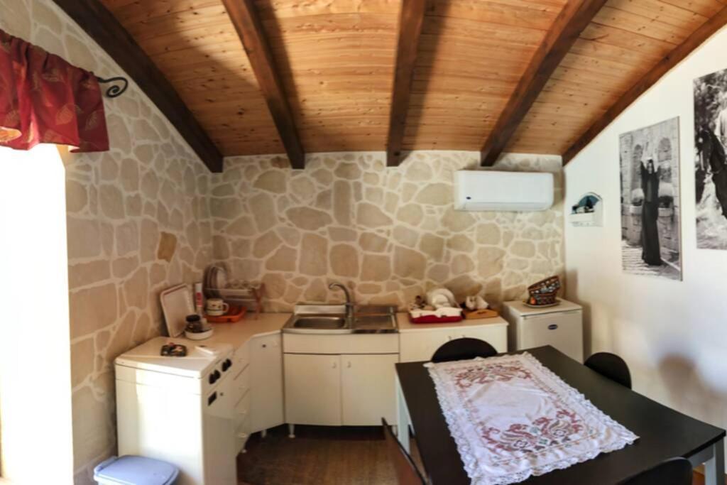 Villa Neli, Palazzolo Acreide, Siracusa, Hot Tub, Wi-Fi & Parking Exterior foto